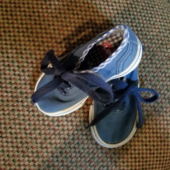 Little Levi's Shoes - Picture 5 of 5